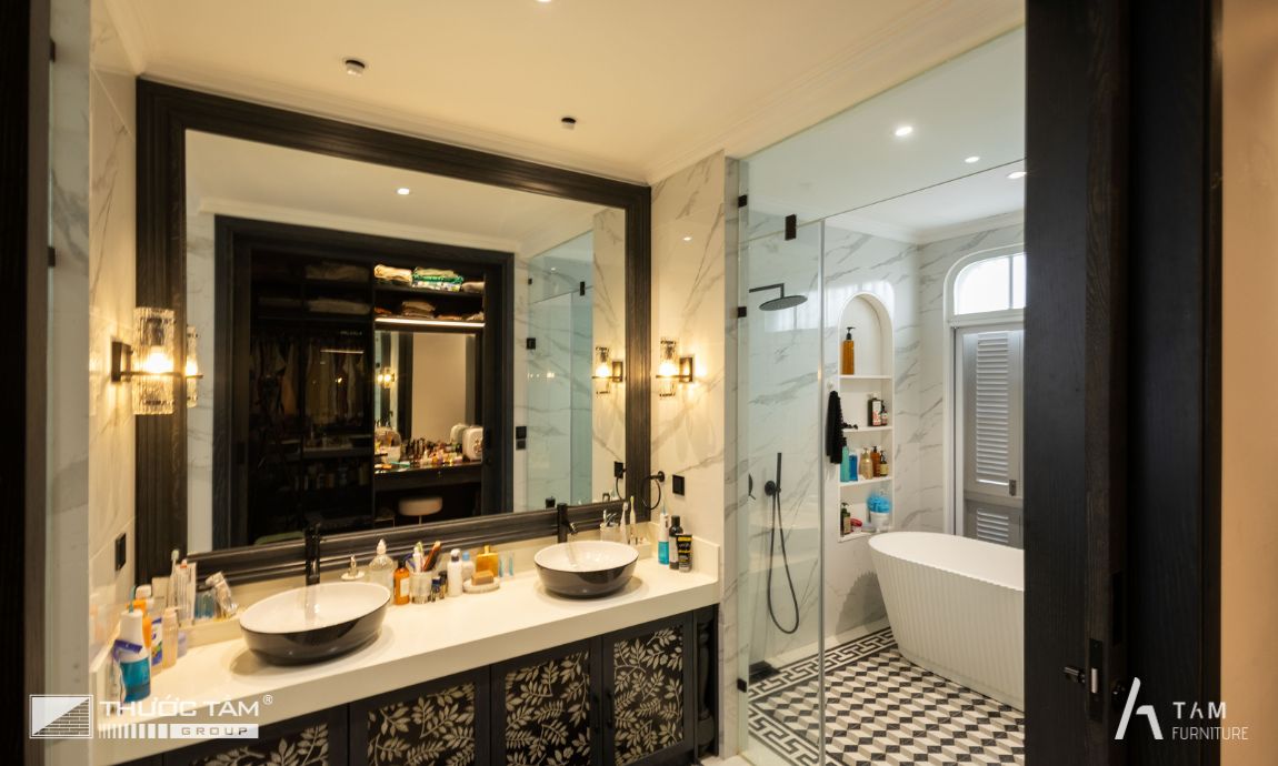 nhà vệ sinh phùng anh villa