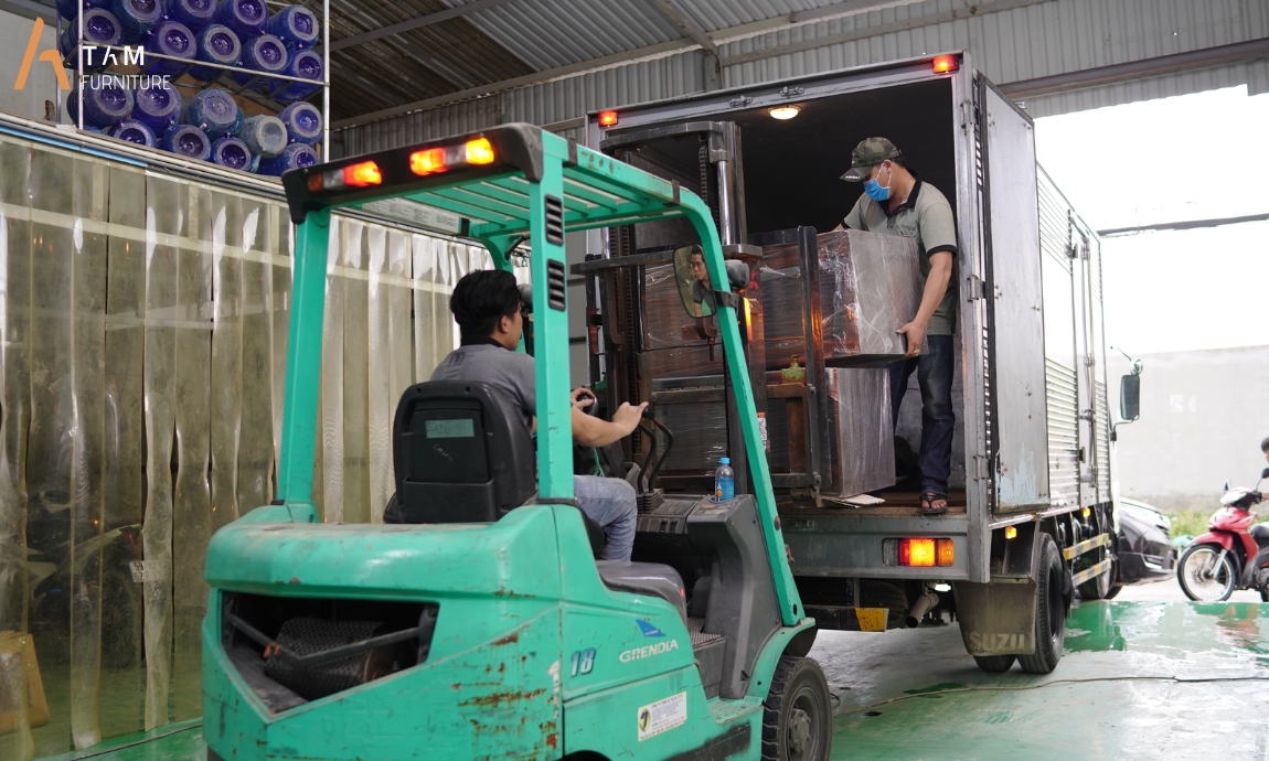 đóng gói và vận chuyển tủ giày zuco