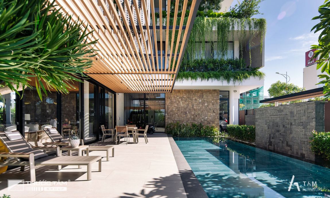 hồ bơi của biệt thự thiên không