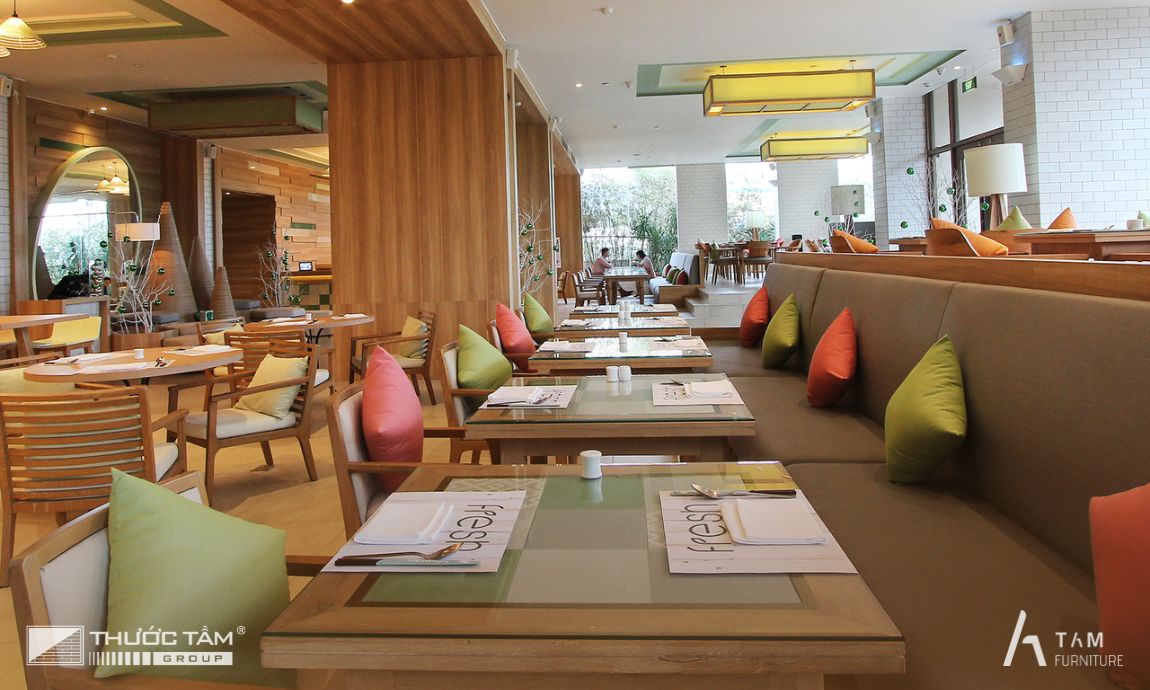 khu vực ăn uống của nhà hàng